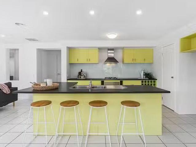Just in! 29 Merlot Street, Waurn Ponds, VIC 3216