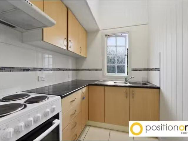 Charming 2/9 Munro Street, Auchenflower House for rent Listed.