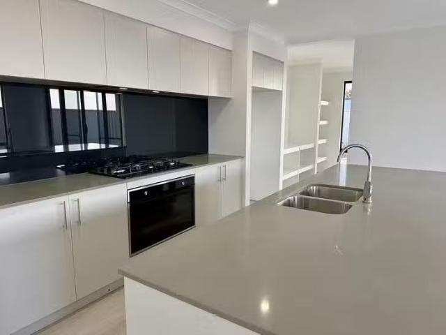 Rental! 29 Pennant Boulevard, Geographe, WA 6280