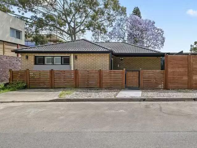 Deal! 29A Balmoral Avenue, Croydon Park, NSW 2133