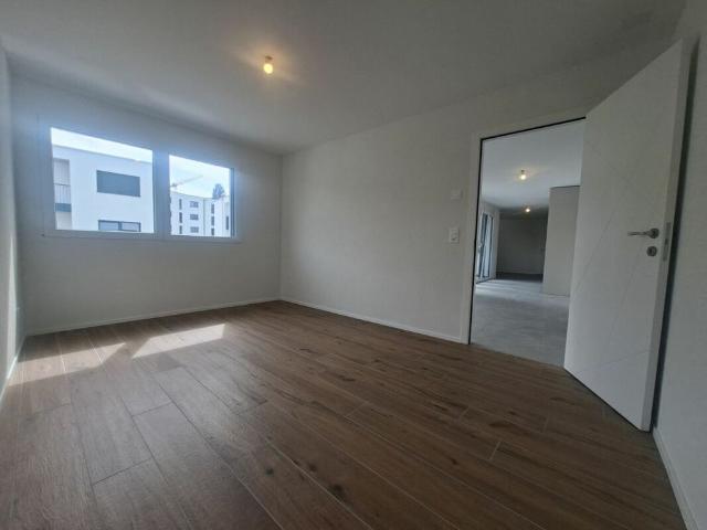 New 2.5 room apartment on the 2nd floor in Farvagny
