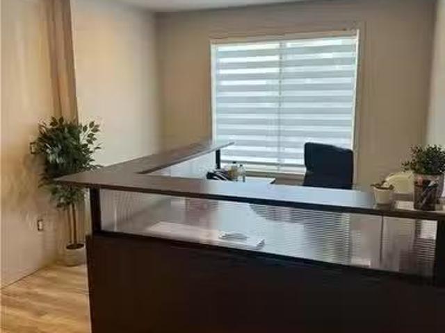 Nice 2 12 Wallace Street, Brockton, ON, N0G 2V0 commercial.
