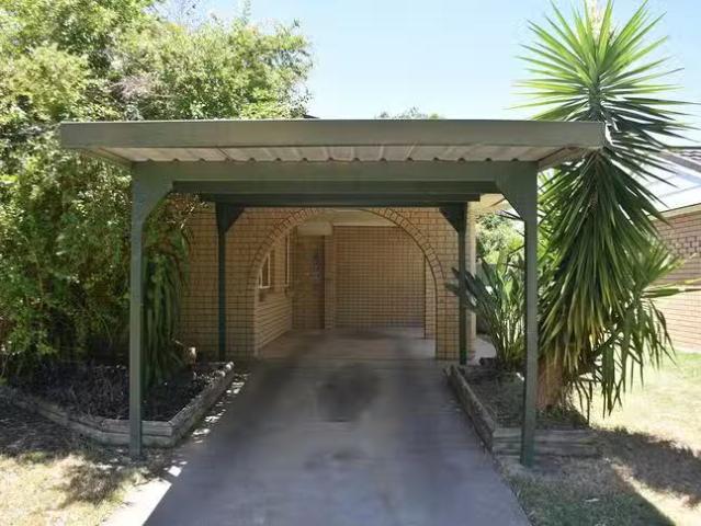 Unique 2 Acacia Crescent, Moree, NSW 2400