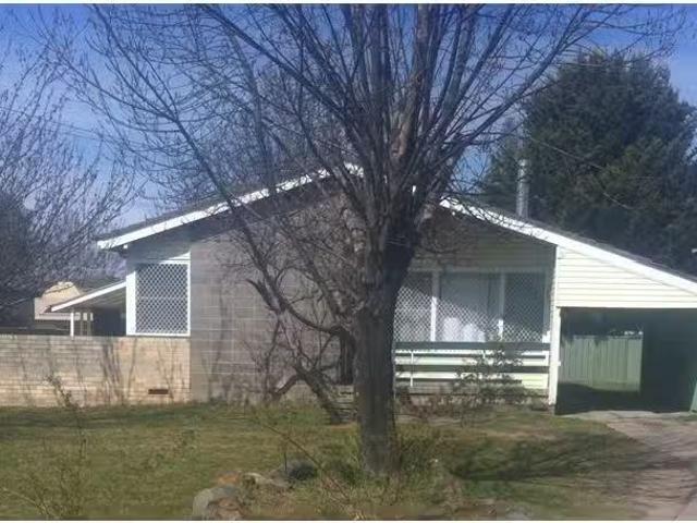 Just in! 2 Alexander Street, Armidale House for rent Listed b.