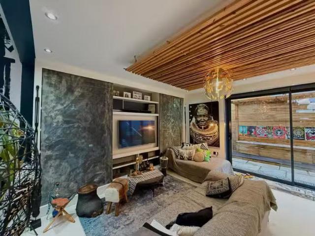 Deal! 2 BA 4 bedroom detached house for rent in Milner Road, C.