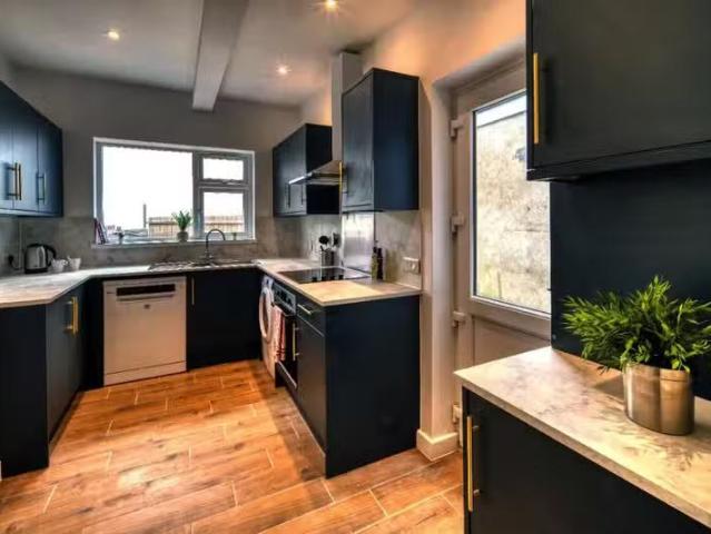 Unique 2 BA 5 bedroom house for rent in Soundwell Road D, So.