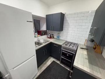 Deal! 2 BA 1 bedroom house share for rent in Main Street, Barr.