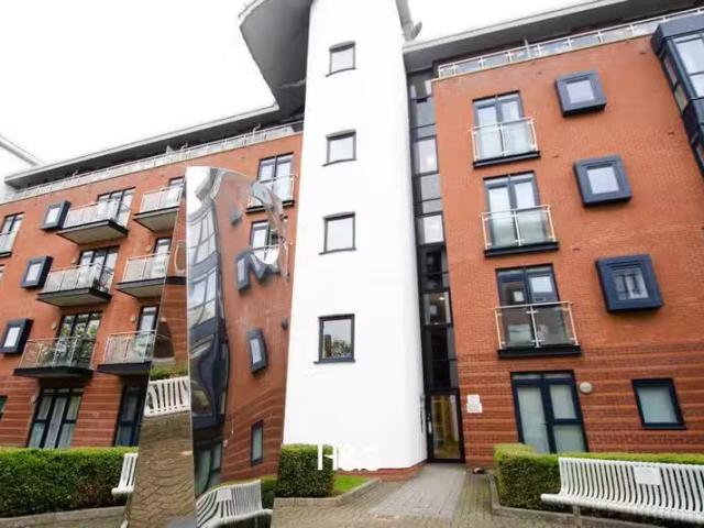 Cheap 2 BA 2 bedroom flat for rent in Union Road, Solihull, B91