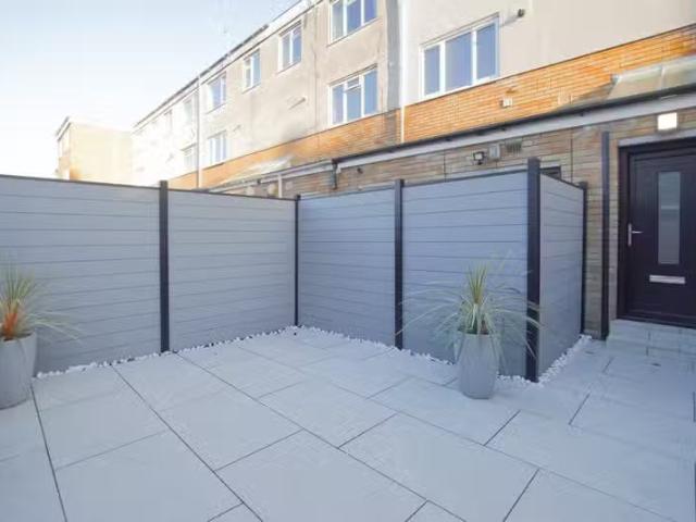New 2 BA 3 bedroom maisonette for rent in Charlecombe Court, W.