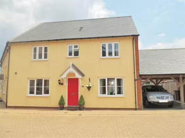 For Rent! 2 BA 3 bedroom semi detached house for rent in Norto.