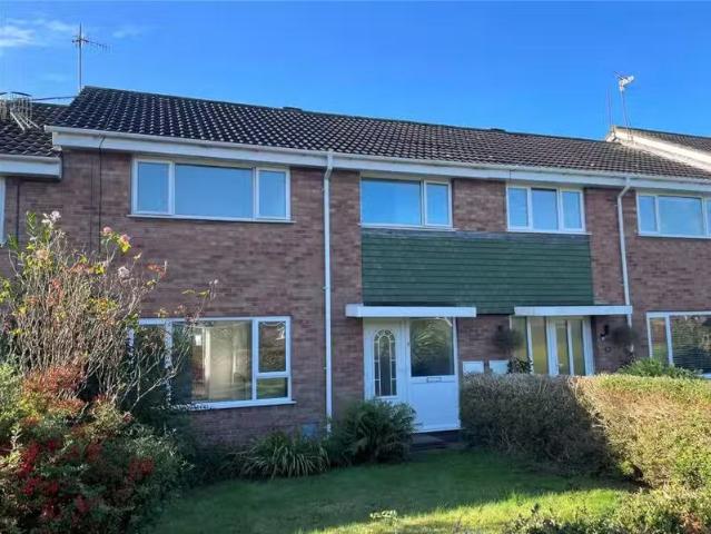 Deal! 2 BA 3 bedroom terraced house for rent in Eliot Walk, Ki.