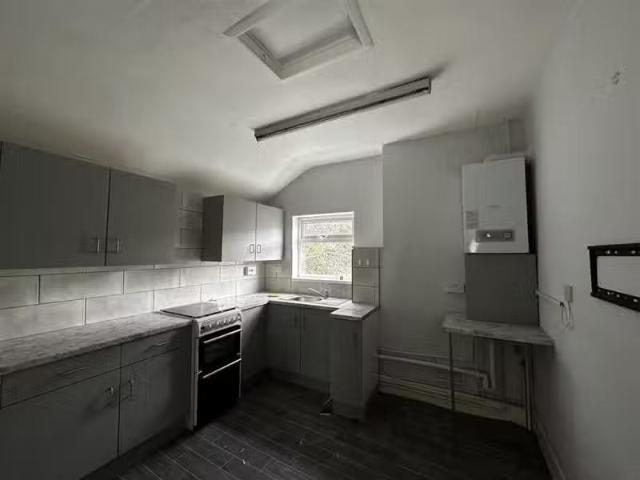 Deal! 2 bedroom apartment for rent in Chester Road, Sutton Col.