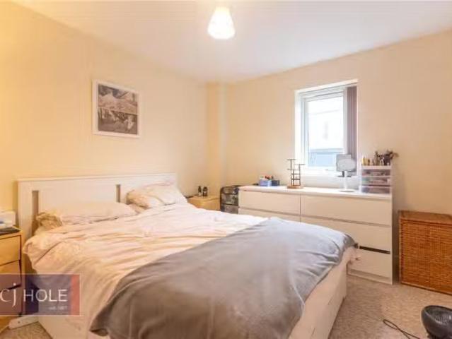 Nice 2 bedroom apartment for rent in Kelston Close, Westbury O.