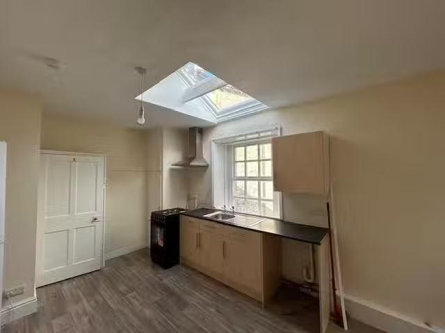 Nice 2 bedroom apartment for rent in Market Place, Settle, Nor.