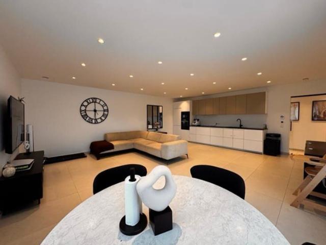 New 2 bedroom apartment in a residential area