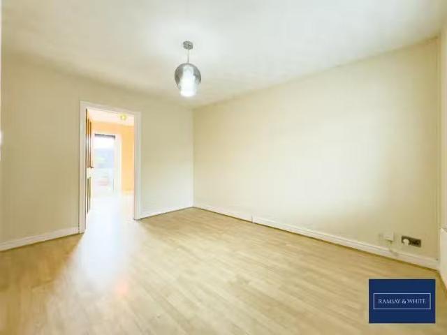 New 2 bedroom detached house for rent in Beacon Heights, Merth.
