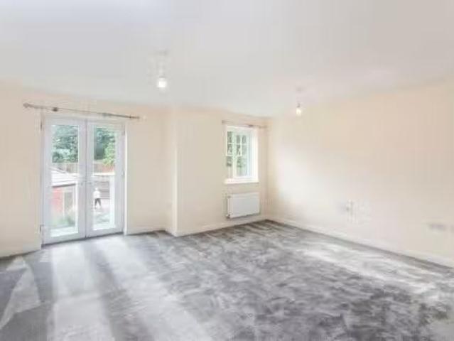 Rental! 2 bedroom flat for rent in Hawthorn Way, Birmingham, W.