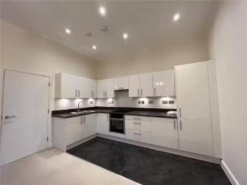 Just in! 2 bedroom flat for rent in Main Street, partens Heath.