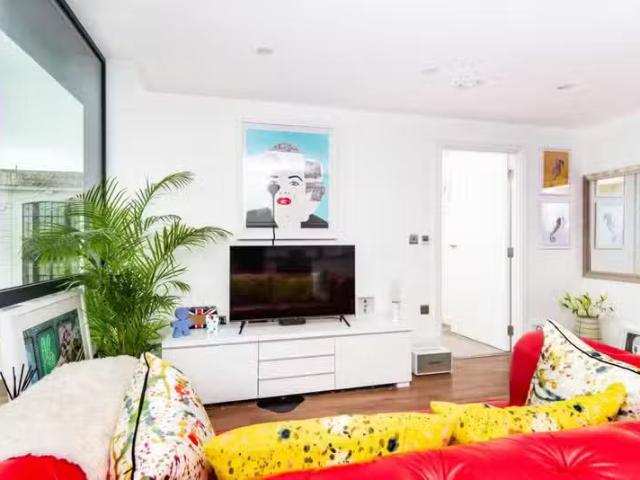 Cozy 2 bedroom flat for rent in Worthing House, 2 6 South Stre.