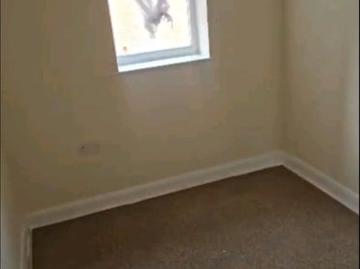 New 2 bedroom flat town