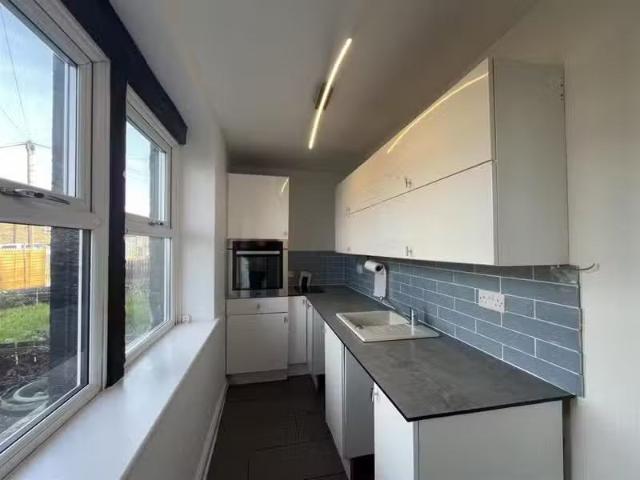Rental! 2 bedroom terraced house for rent in Abel Street, Wyke.