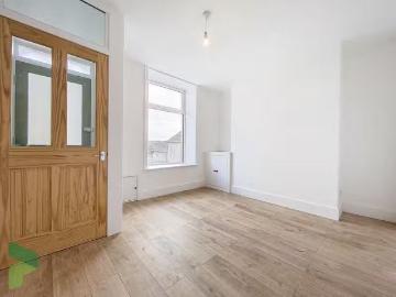 Charming 2 bedroom terraced house for rent in Harwood Street.