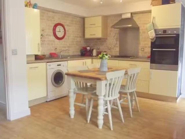 Nice 2 bedroom terraced house for rent in Hazel Walk, Shepton.