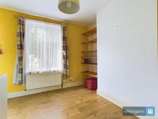 Just in! 2 bedroom terraced house for rent in Thornton Lane, B.