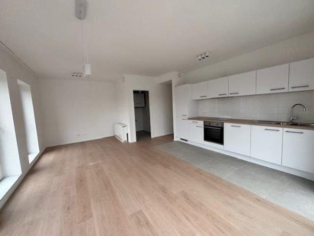 New 2 bedrooms + parking + basement