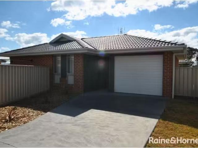 Deal! 2 BR 43A Peppermint Drive, WORRIGEE House for rent List.