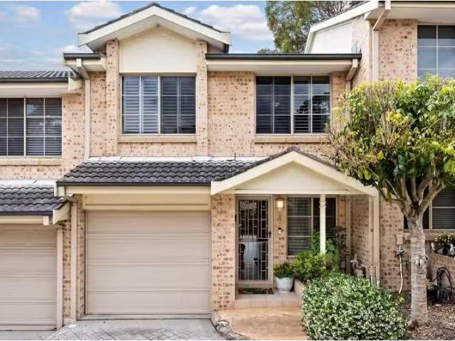 Nice 2 BR 4/10 12 Strickland Street, Heathcote Townhouse for r.