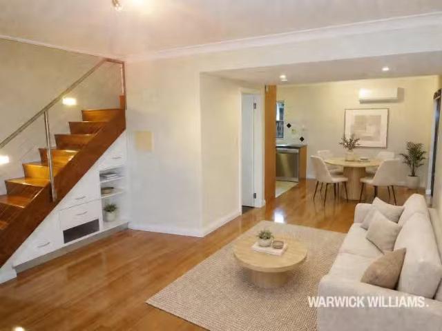 New 2 BR 4/245 Balmain Road, Lilyfield Townhouse for rent Lis.