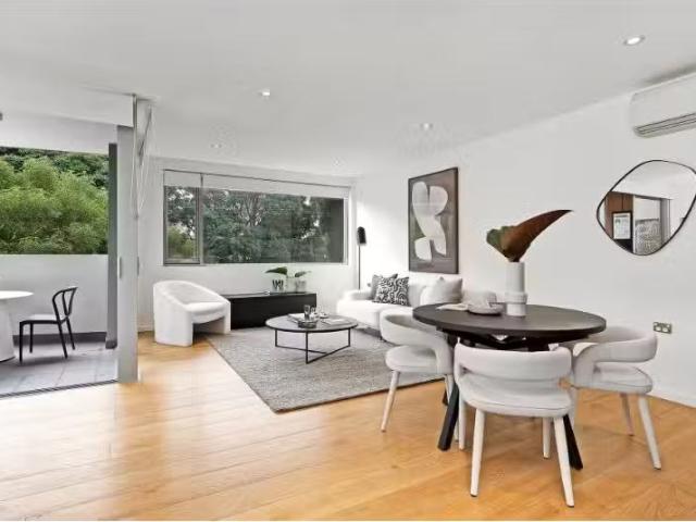 Just in! 2 BR 4/347 349 Trafalgar Street, Petersham Apartment.