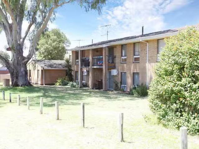 Unique 2 BR 4/36 Mephan Street, Maylands, WA 6051