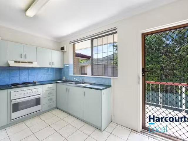 Deal! 2 BR 4/7 Rivington Street, NUNDAH, QLD 4012 Apartment.