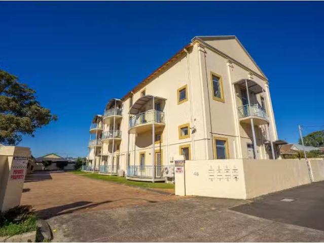 New 2 BR 4/45 Hanbury Street, MAYFIELD Apartment for rent Lis.