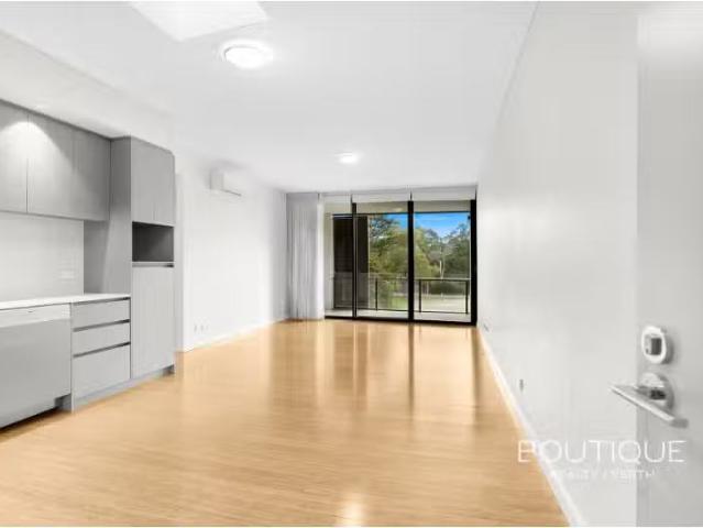 Charming 2 BR 46/2 Burvill Drive, Floreat Apartment for rent.