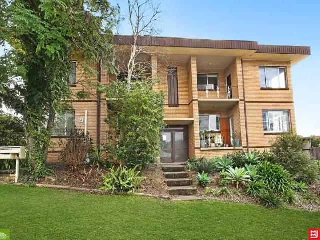 New 2 BR 4/67 Grey Street, Keiraville Apartment for rent List.