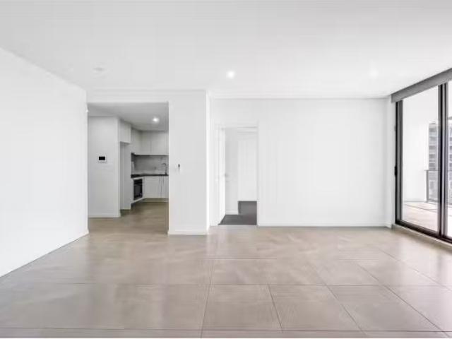 Cozy 2 BR 508/882 888 Woodville Road, Villawood Apartment for.