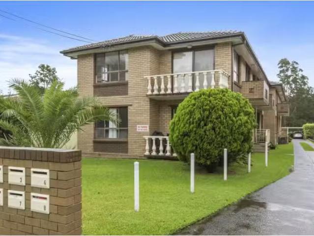 New 2 BR 5/40 Pleasant Avenue, North Wollongong Apartment for.