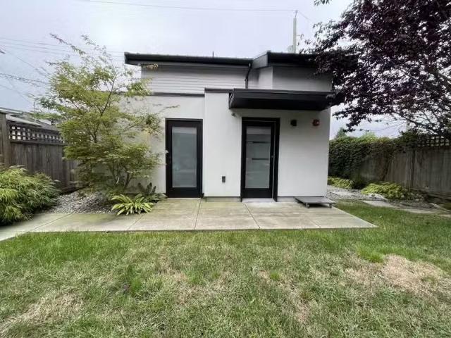 Charming 2 BR 58725554 2732 Turner Street