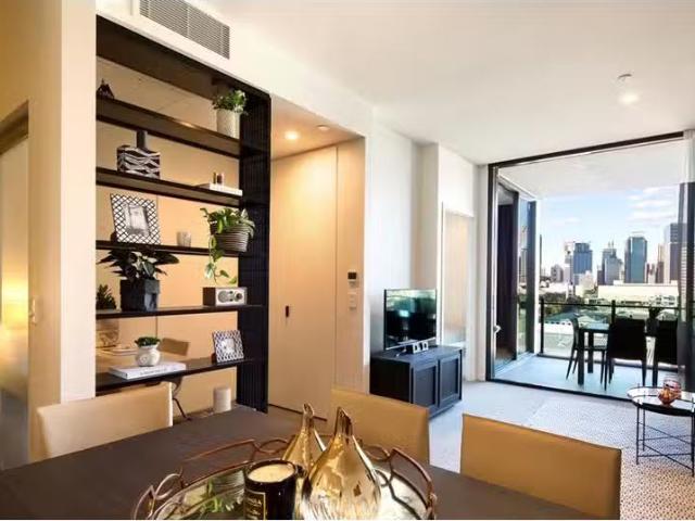 For Rent! 2 BR 603/4 Edmondstone Street, South Brisbane Apartm.