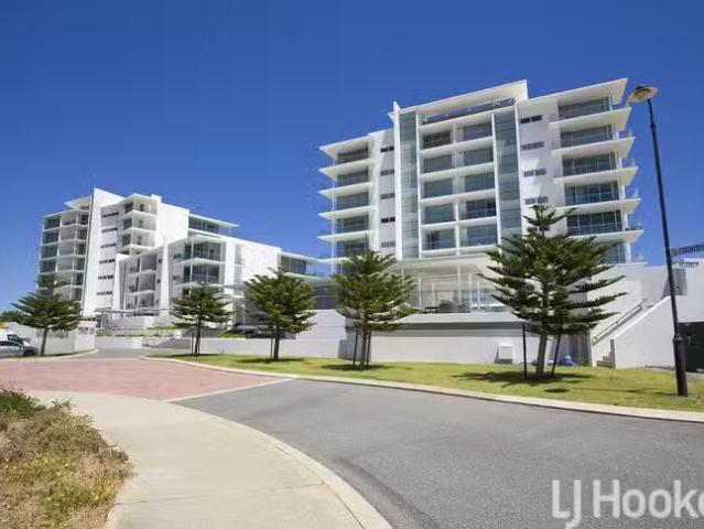 Nice 2 BR 6/100 Country Club Drive, Dawesville, WA 6211