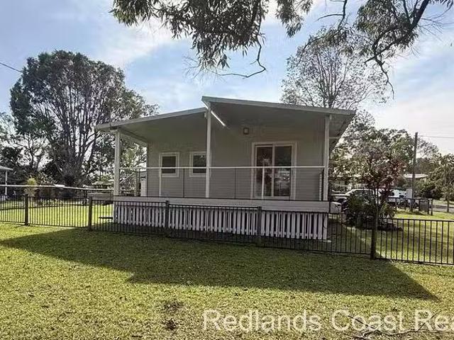 Deal! 2 BR 66 Eastbourne Terrace, Macleay Island, QLD 4184