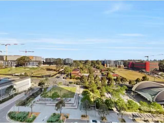 Nice 2 BR 722/6 Mandala Parade, Castle Hill Apartment for rent.