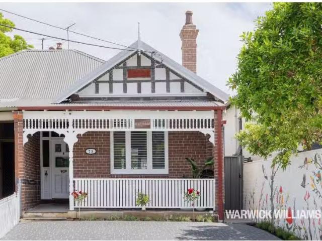 Just in! 2 BR 75 Formosa Street, Drummoyne House for rent Lis.