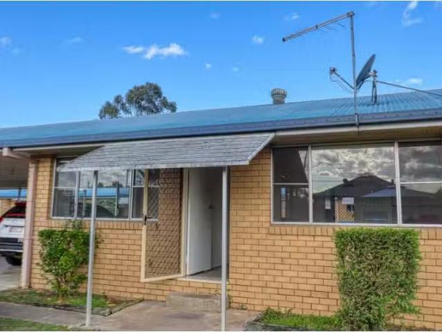 Cheap 2 BR 8/14 Bennett Street, Casino Apartment for rent Lis.