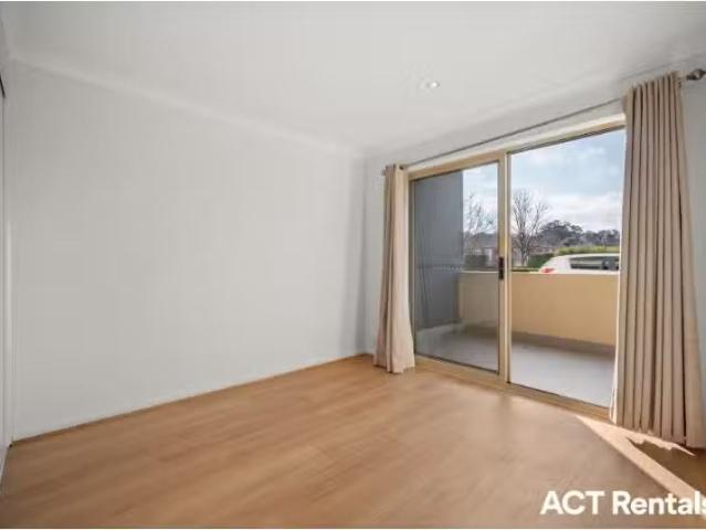 Nice 2 BR 8/16 David Miller Crescent, Casey Apartment for rent.