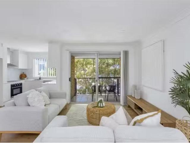 New 2 BR 8/22 Sinclair Street, GOSFORD Apartment for rent Lis.