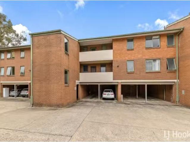 New 2 BR 8/26 Springvale Drive, HAWKER Apartment for rent Lis.